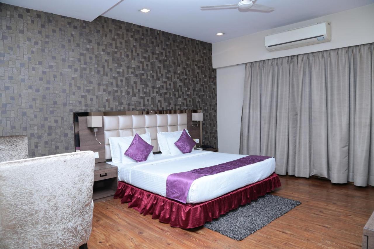 Kc Manor Ξενοδοχείο Jamshedpur Εξωτερικό φωτογραφία